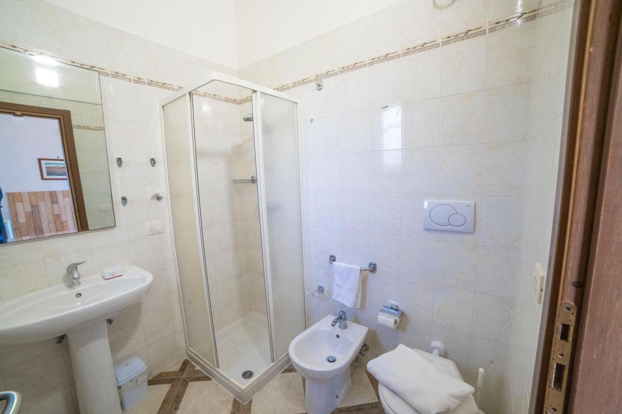 Villa Lisa Garden And Pool - Happy Rentals ميليندونيو المظهر الخارجي الصورة