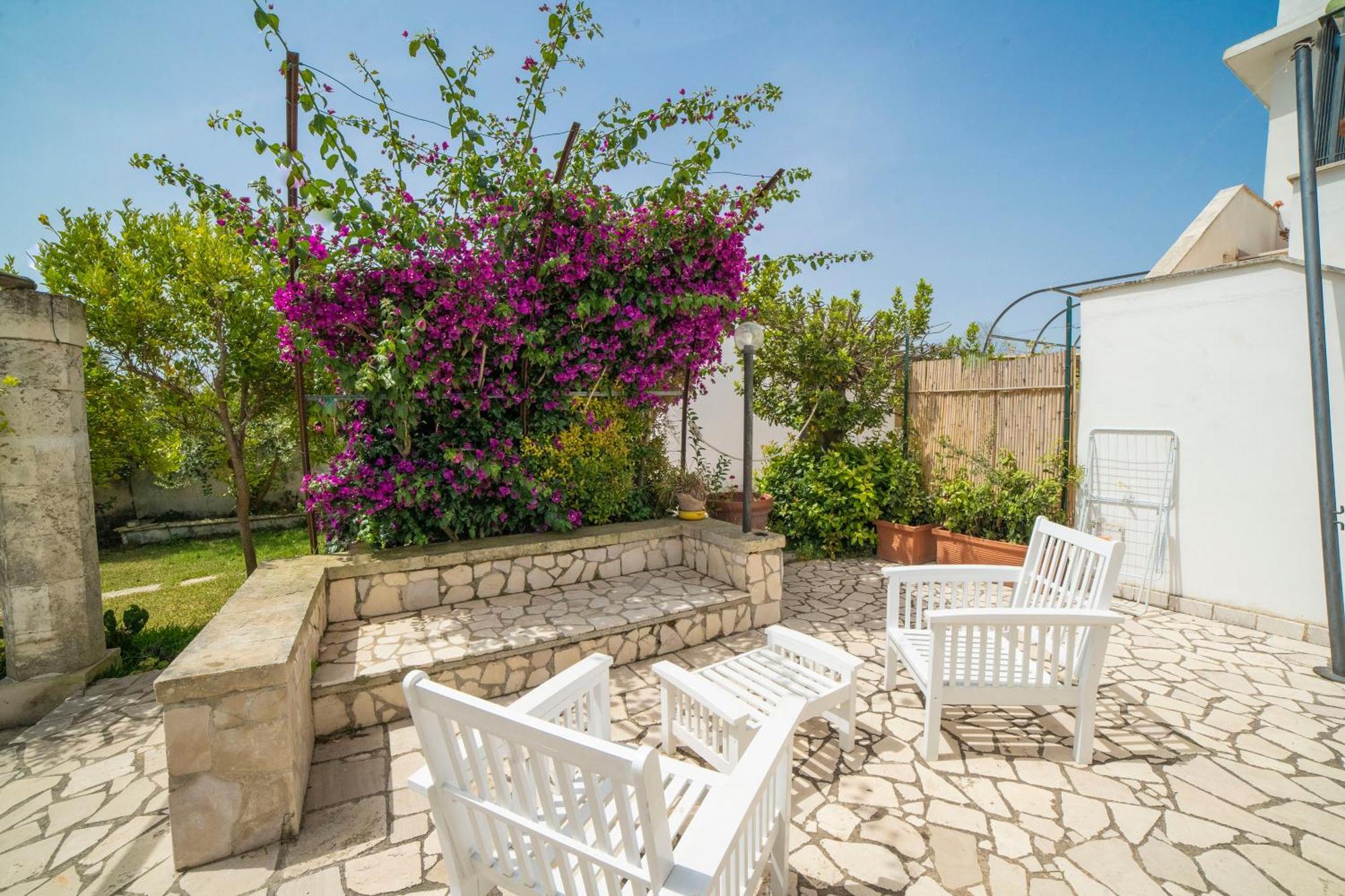 Villa Lisa Garden And Pool - Happy Rentals ميليندونيو المظهر الخارجي الصورة